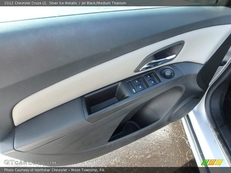Silver Ice Metallic / Jet Black/Medium Titanium 2012 Chevrolet Cruze LS