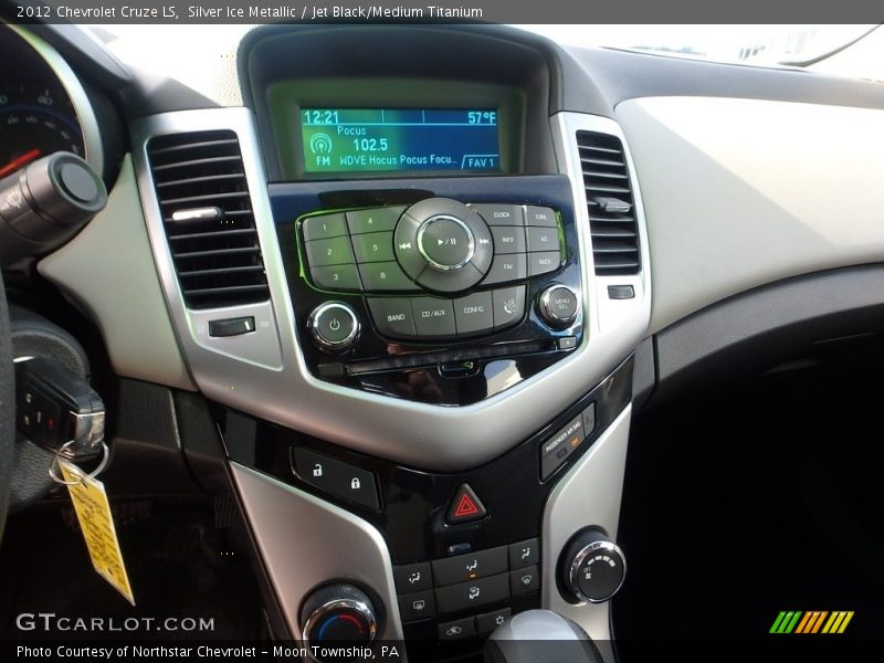 Silver Ice Metallic / Jet Black/Medium Titanium 2012 Chevrolet Cruze LS
