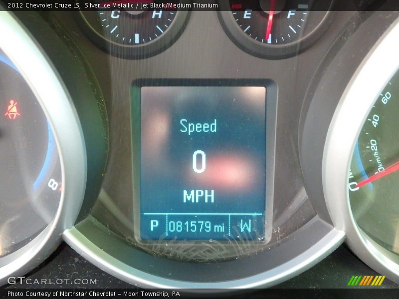 Silver Ice Metallic / Jet Black/Medium Titanium 2012 Chevrolet Cruze LS