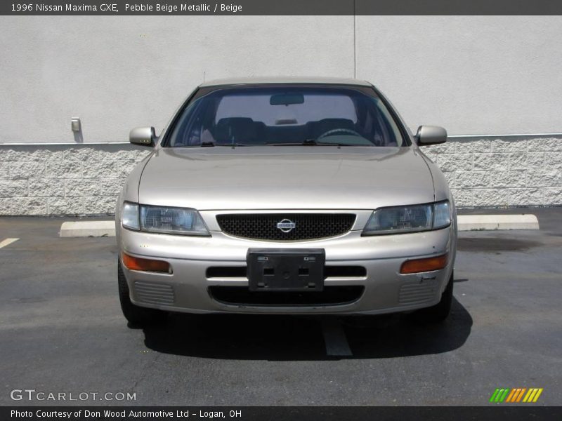 Pebble Beige Metallic / Beige 1996 Nissan Maxima GXE