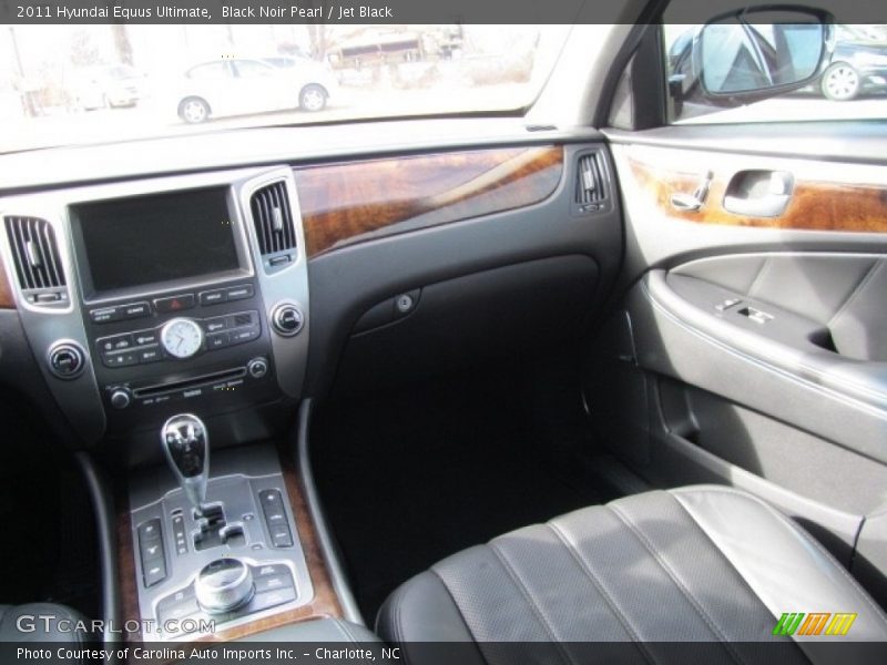 Black Noir Pearl / Jet Black 2011 Hyundai Equus Ultimate