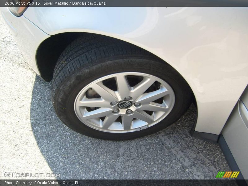 Silver Metallic / Dark Beige/Quartz 2006 Volvo V50 T5