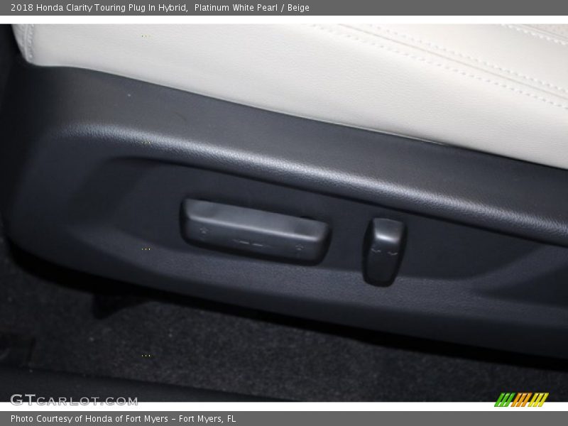 Platinum White Pearl / Beige 2018 Honda Clarity Touring Plug In Hybrid