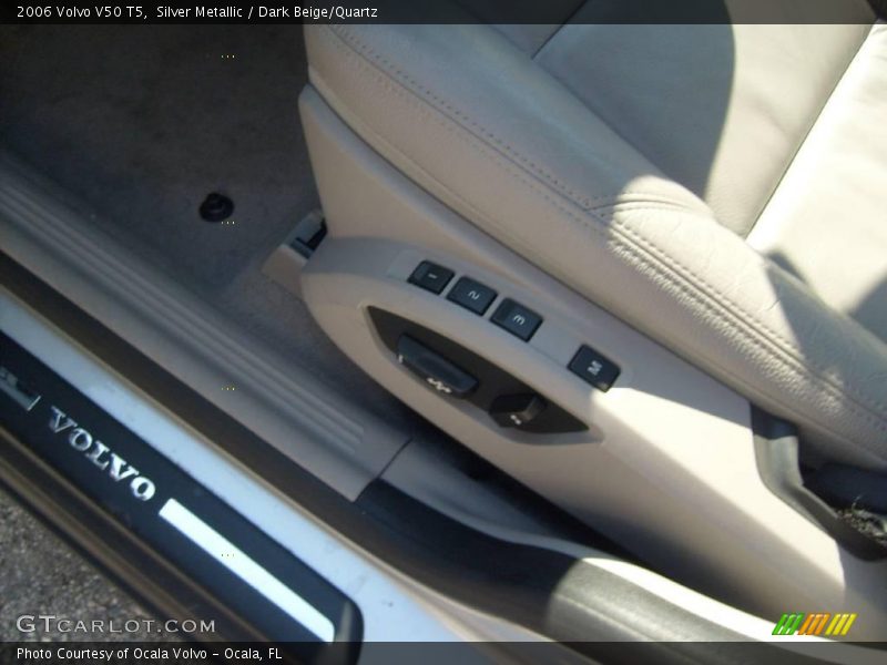 Silver Metallic / Dark Beige/Quartz 2006 Volvo V50 T5