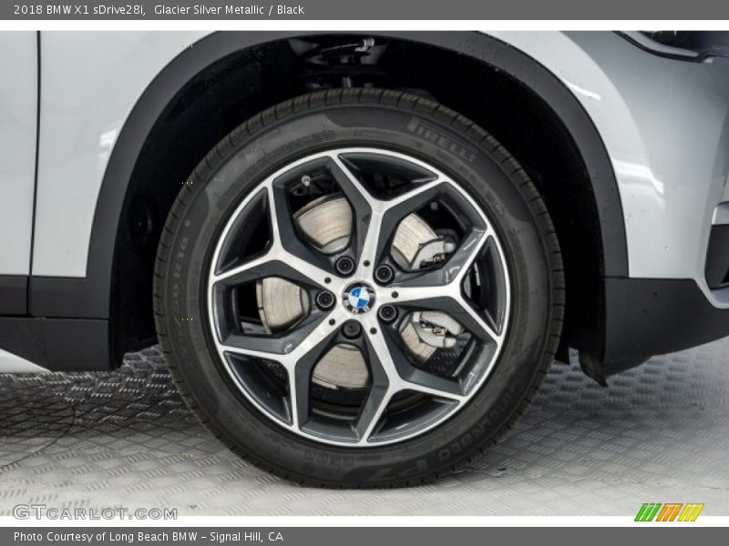 Glacier Silver Metallic / Black 2018 BMW X1 sDrive28i