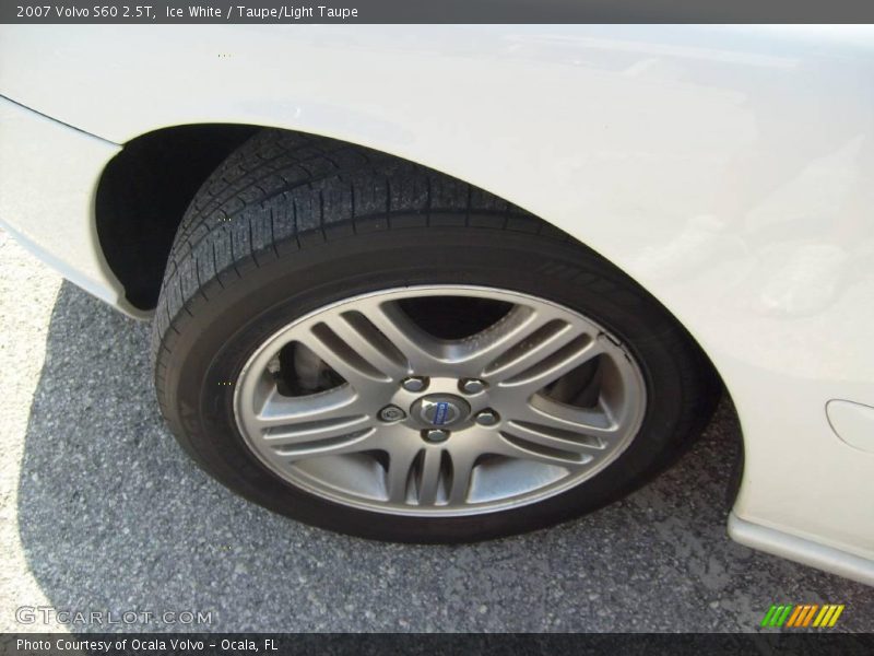 Ice White / Taupe/Light Taupe 2007 Volvo S60 2.5T