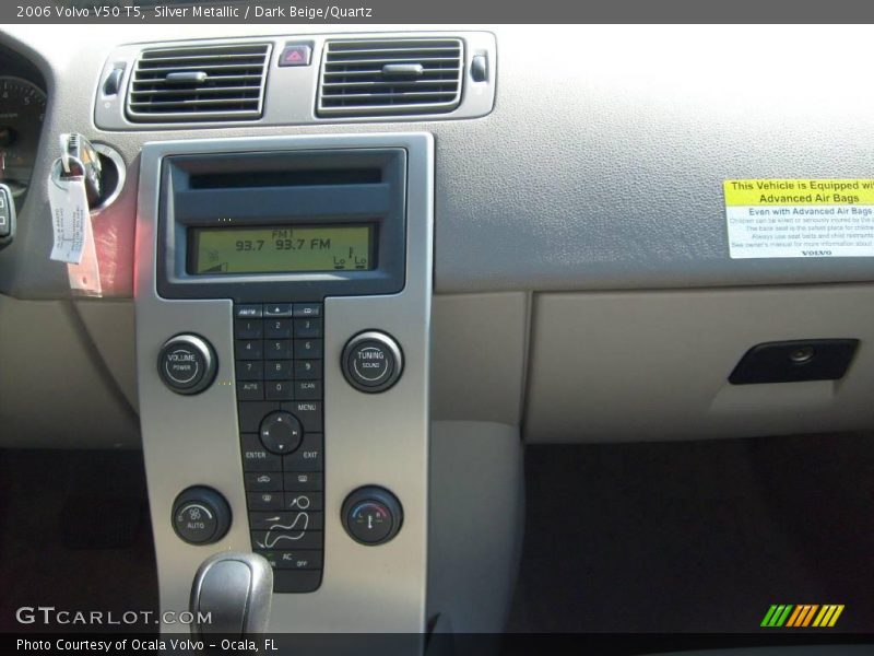 Silver Metallic / Dark Beige/Quartz 2006 Volvo V50 T5