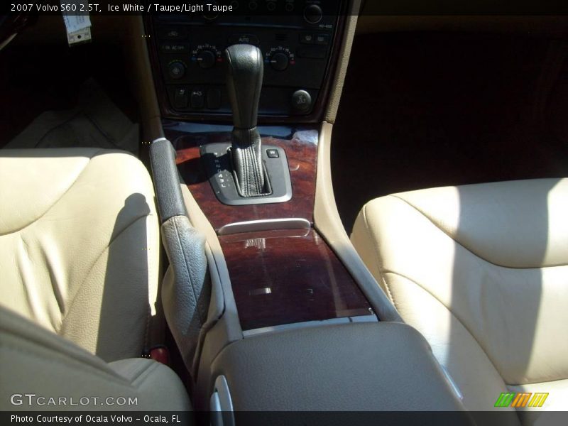 Ice White / Taupe/Light Taupe 2007 Volvo S60 2.5T
