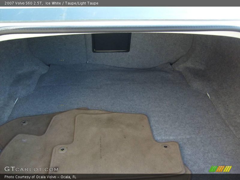 Ice White / Taupe/Light Taupe 2007 Volvo S60 2.5T