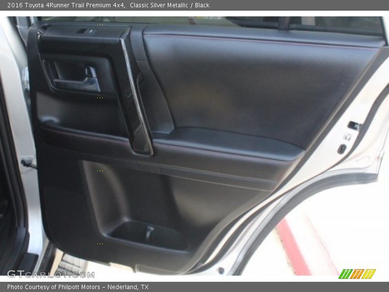 Classic Silver Metallic / Black 2016 Toyota 4Runner Trail Premium 4x4