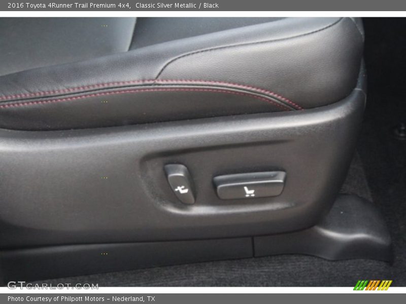 Classic Silver Metallic / Black 2016 Toyota 4Runner Trail Premium 4x4