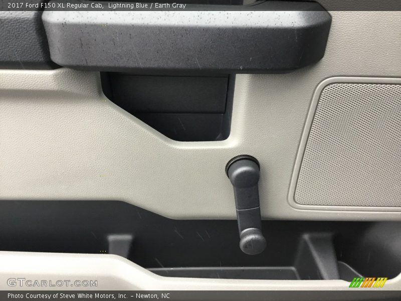 Lightning Blue / Earth Gray 2017 Ford F150 XL Regular Cab