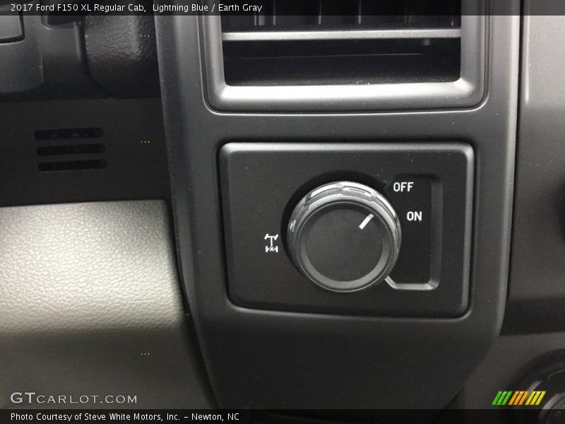 Lightning Blue / Earth Gray 2017 Ford F150 XL Regular Cab
