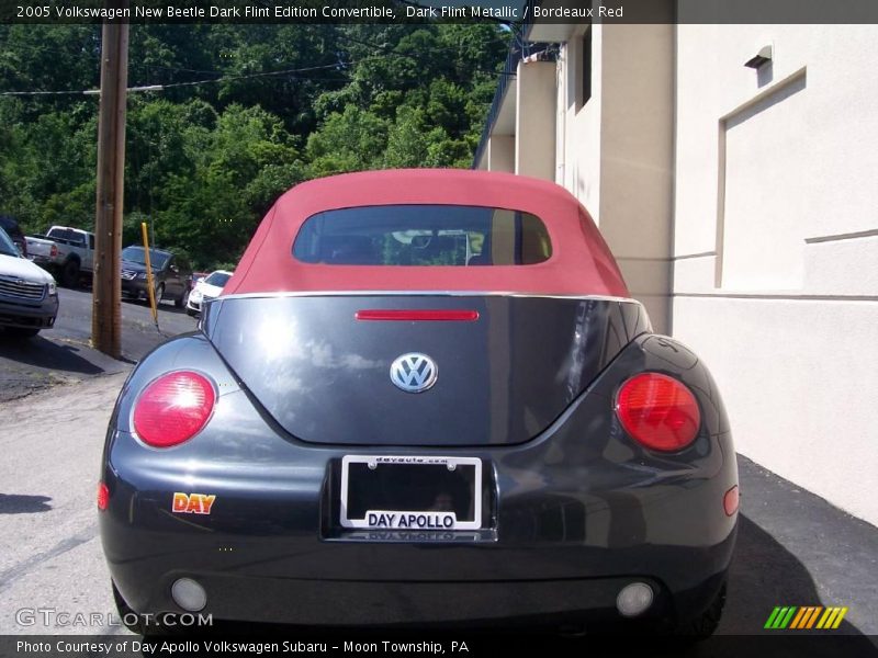 Dark Flint Metallic / Bordeaux Red 2005 Volkswagen New Beetle Dark Flint Edition Convertible