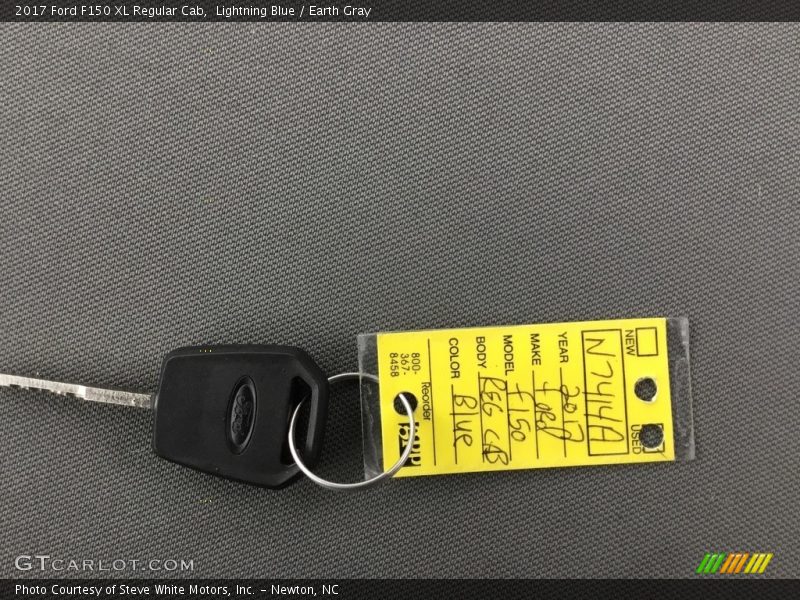 Lightning Blue / Earth Gray 2017 Ford F150 XL Regular Cab