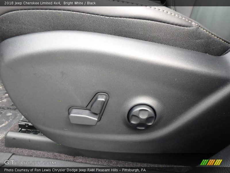 Bright White / Black 2018 Jeep Cherokee Limited 4x4