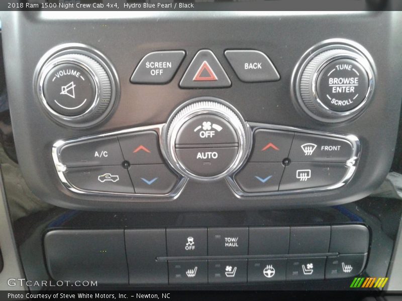 Controls of 2018 1500 Night Crew Cab 4x4