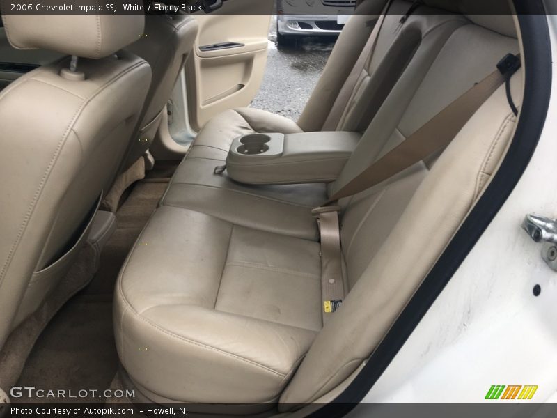 White / Ebony Black 2006 Chevrolet Impala SS