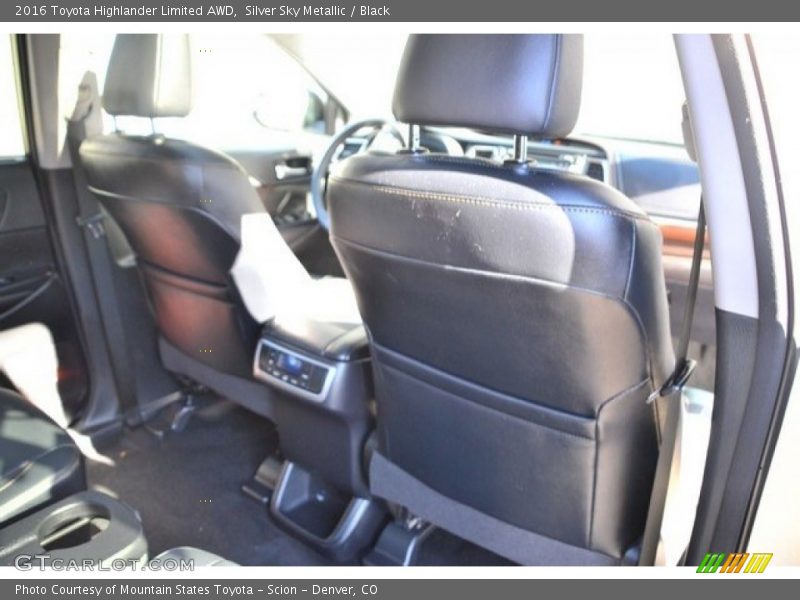 Silver Sky Metallic / Black 2016 Toyota Highlander Limited AWD
