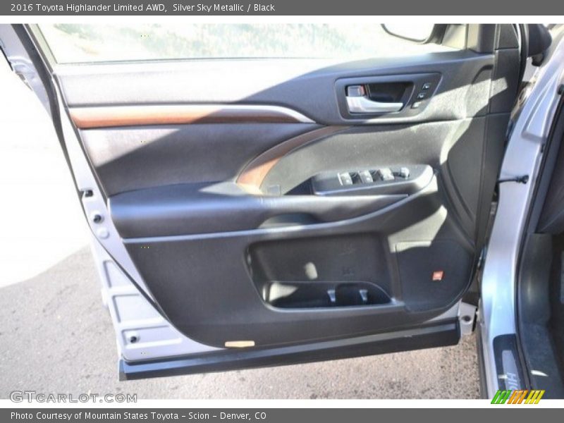 Silver Sky Metallic / Black 2016 Toyota Highlander Limited AWD