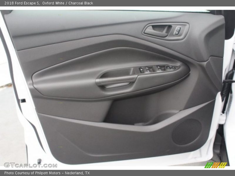 Oxford White / Charcoal Black 2018 Ford Escape S