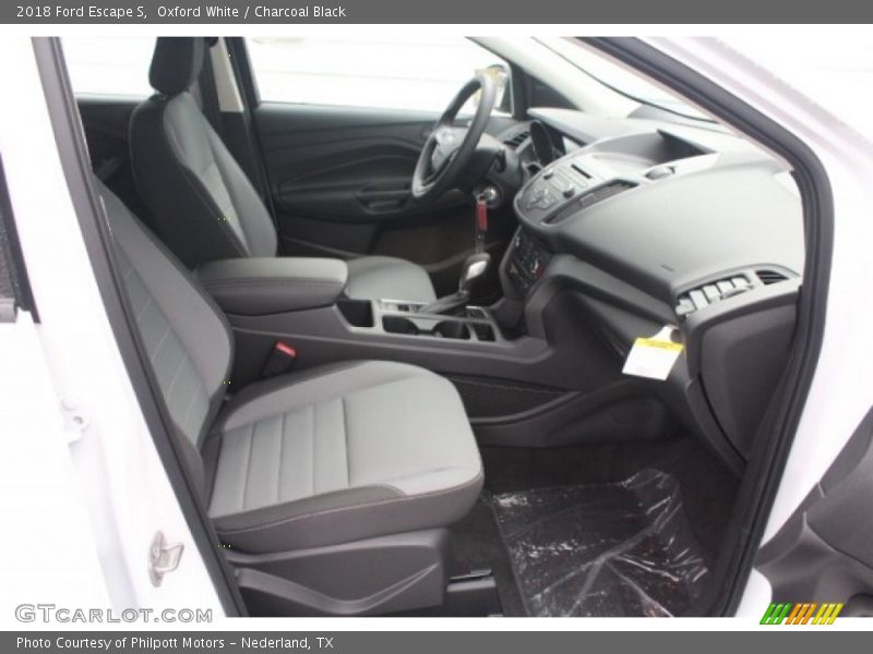 Oxford White / Charcoal Black 2018 Ford Escape S