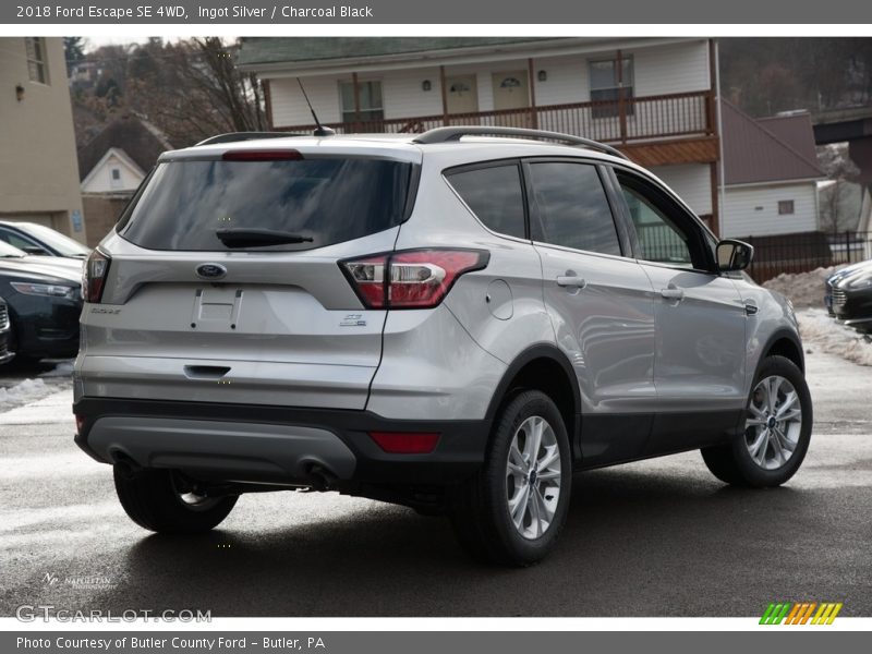 Ingot Silver / Charcoal Black 2018 Ford Escape SE 4WD