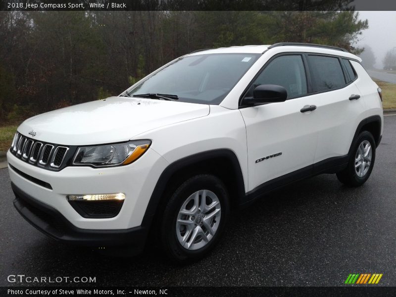 White / Black 2018 Jeep Compass Sport