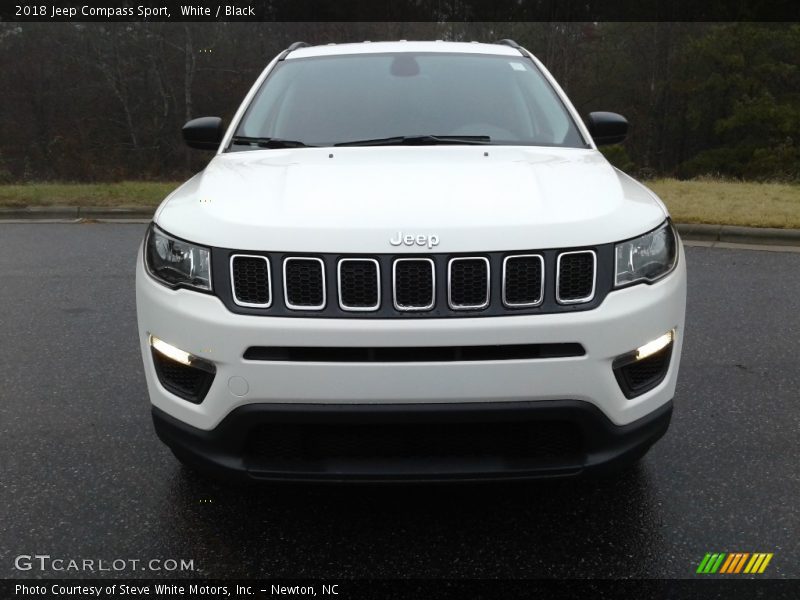White / Black 2018 Jeep Compass Sport