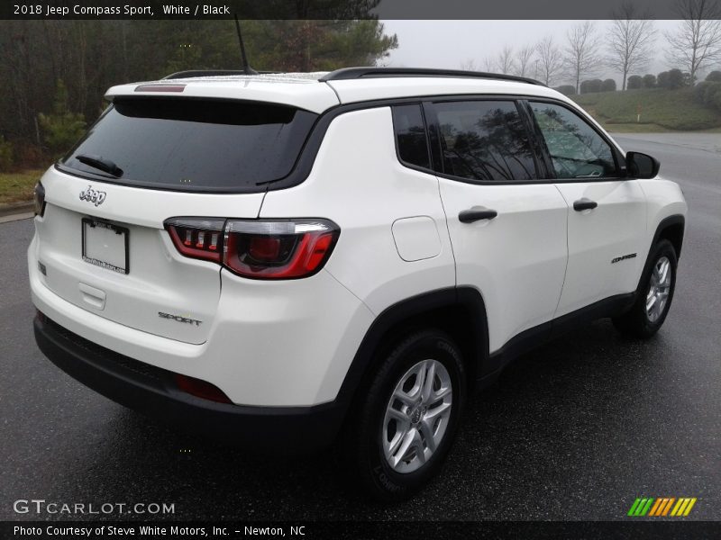 White / Black 2018 Jeep Compass Sport