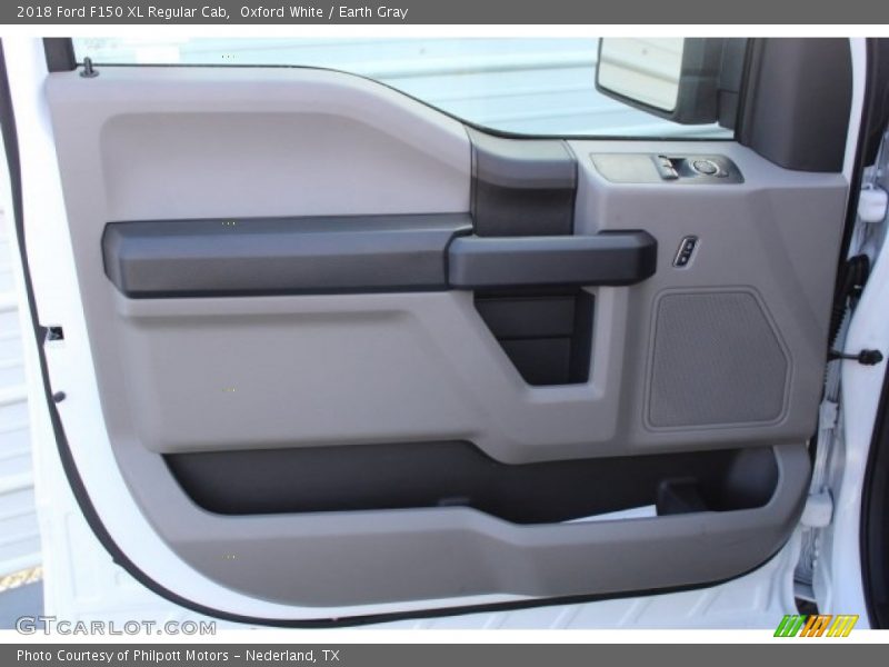 Oxford White / Earth Gray 2018 Ford F150 XL Regular Cab