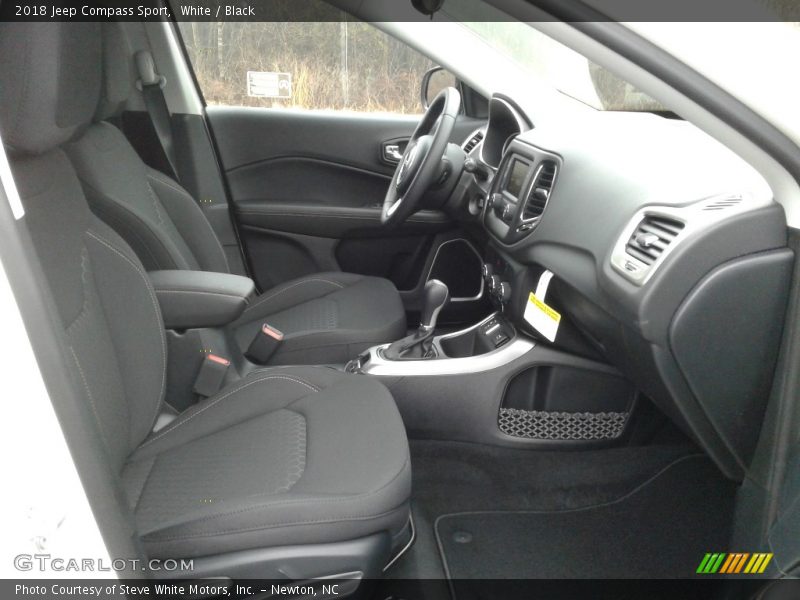 White / Black 2018 Jeep Compass Sport