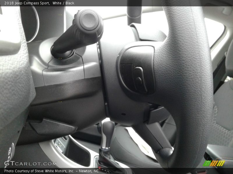 White / Black 2018 Jeep Compass Sport