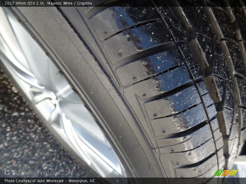 Majestic White / Graphite 2017 Infiniti Q50 2.0t