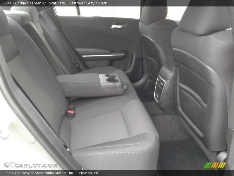 Destroyer Gray / Black 2018 Dodge Charger R/T Scat Pack