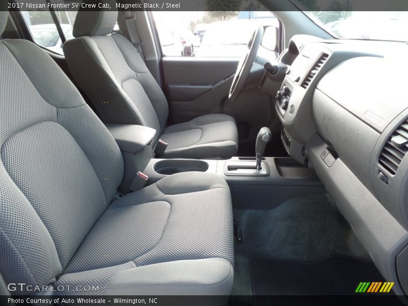 Magnetic Black / Steel 2017 Nissan Frontier SV Crew Cab