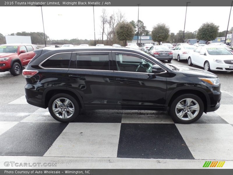Midnight Black Metallic / Ash 2016 Toyota Highlander Limited