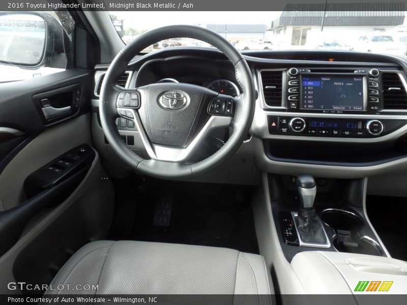 Midnight Black Metallic / Ash 2016 Toyota Highlander Limited