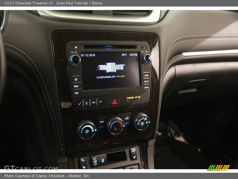 Siren Red Tintcoat / Ebony 2017 Chevrolet Traverse LT