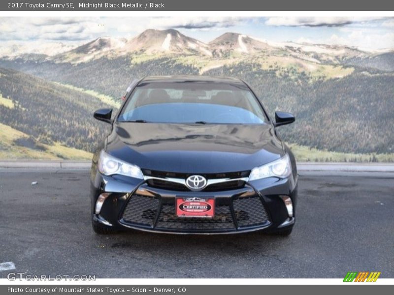 Midnight Black Metallic / Black 2017 Toyota Camry SE