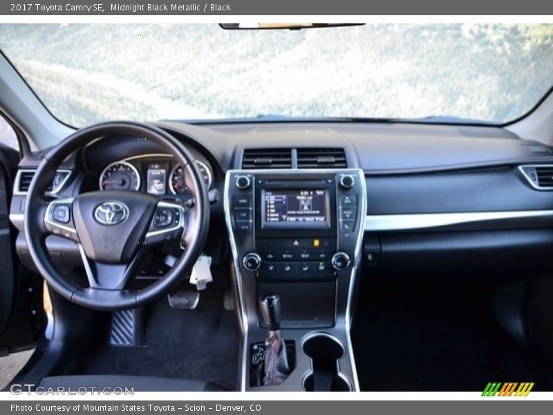 Midnight Black Metallic / Black 2017 Toyota Camry SE