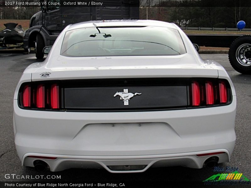 Oxford White / Ebony 2017 Ford Mustang V6 Coupe
