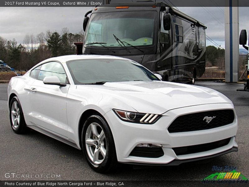 Oxford White / Ebony 2017 Ford Mustang V6 Coupe
