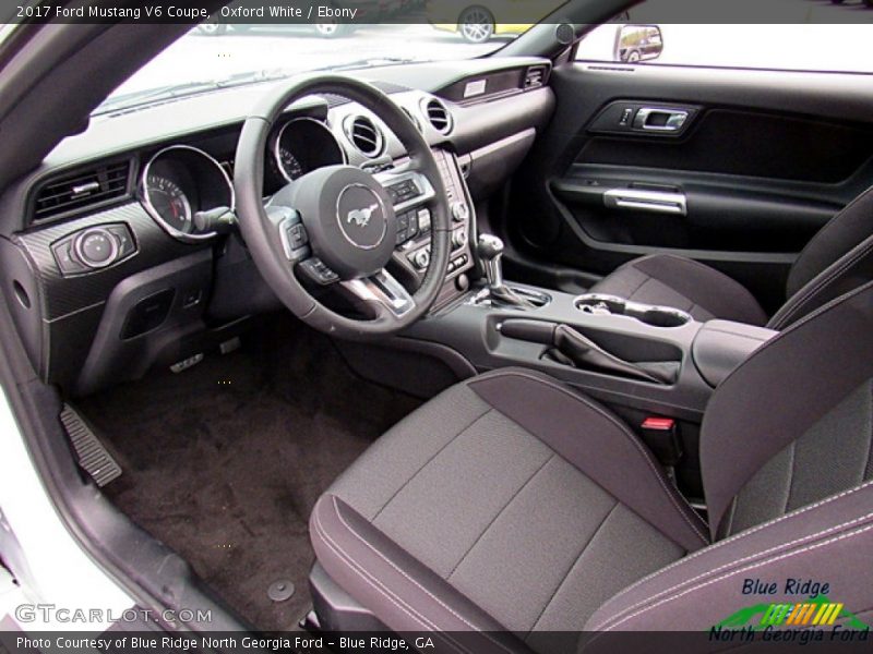 Oxford White / Ebony 2017 Ford Mustang V6 Coupe