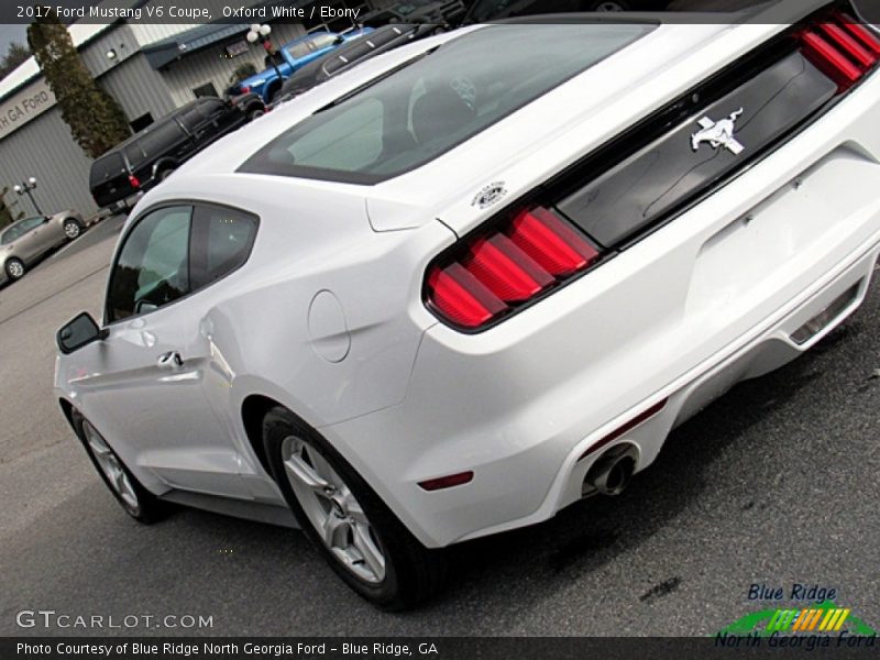 Oxford White / Ebony 2017 Ford Mustang V6 Coupe
