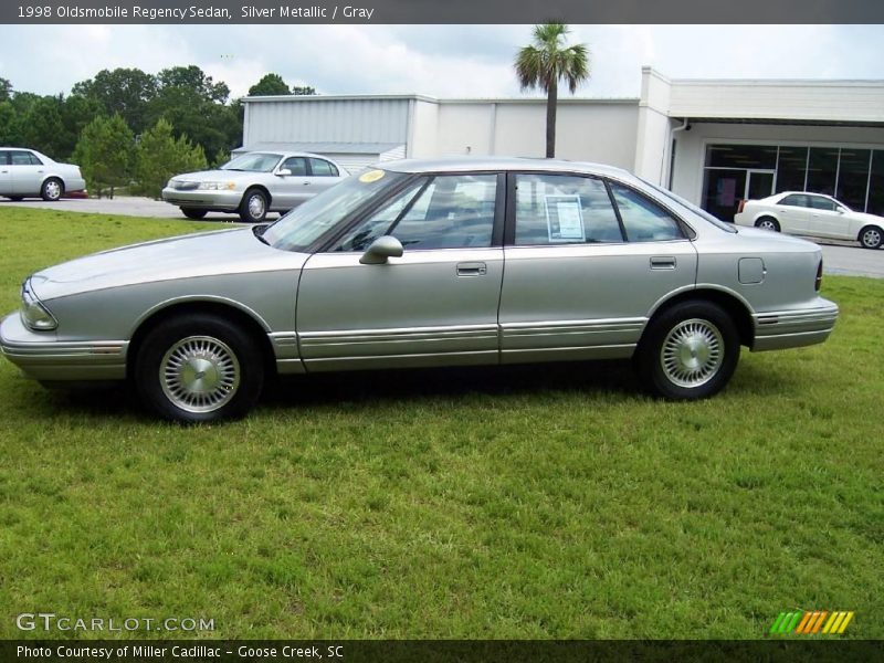 Silver Metallic / Gray 1998 Oldsmobile Regency Sedan