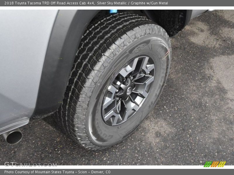 Silver Sky Metallic / Graphite w/Gun Metal 2018 Toyota Tacoma TRD Off Road Access Cab 4x4