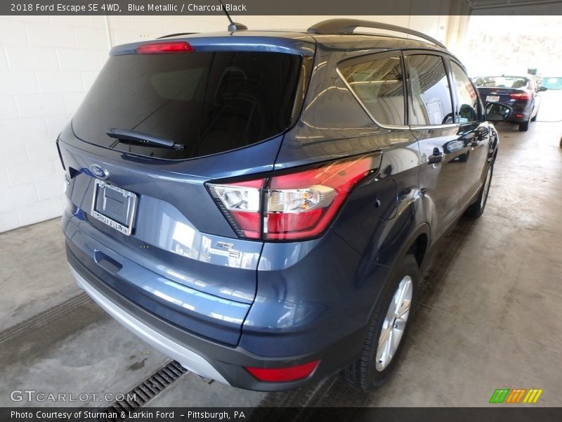 Blue Metallic / Charcoal Black 2018 Ford Escape SE 4WD