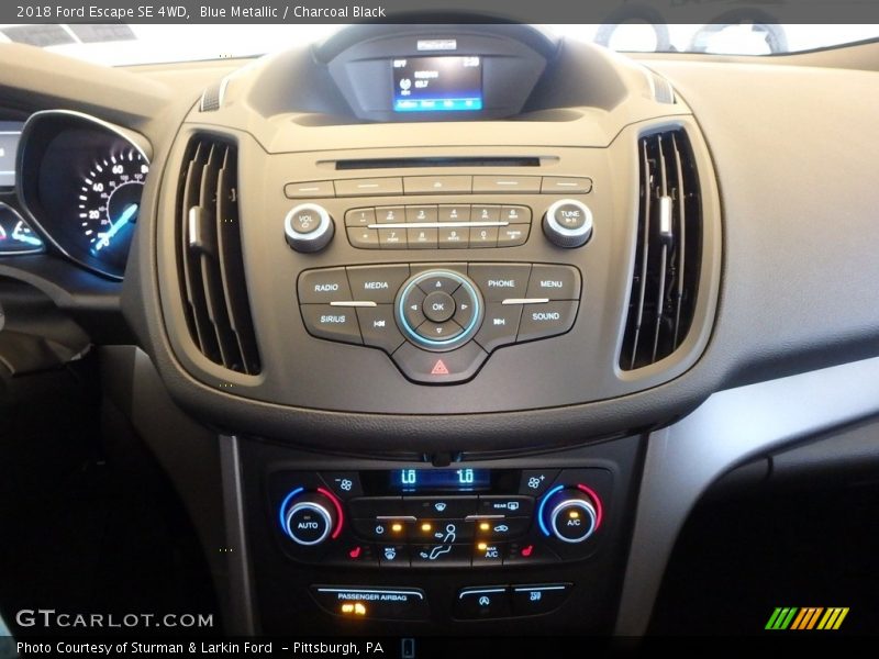 Blue Metallic / Charcoal Black 2018 Ford Escape SE 4WD