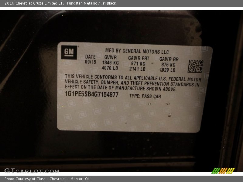 Tungsten Metallic / Jet Black 2016 Chevrolet Cruze Limited LT